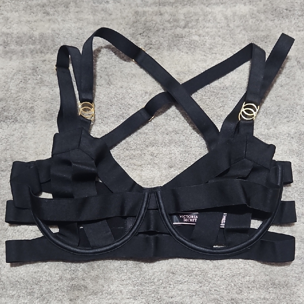 Victoria's Secret Black Strappy Cage Bra